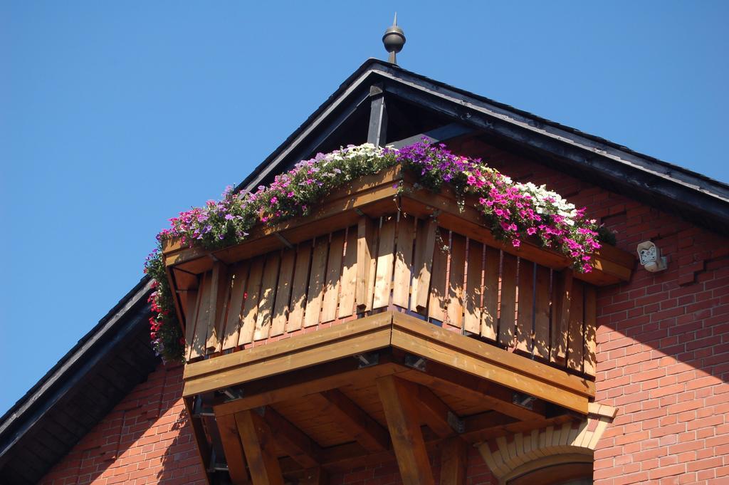 Berggasthaus & Pension Schoene Aussicht Klingenthal Zewnętrze zdjęcie
