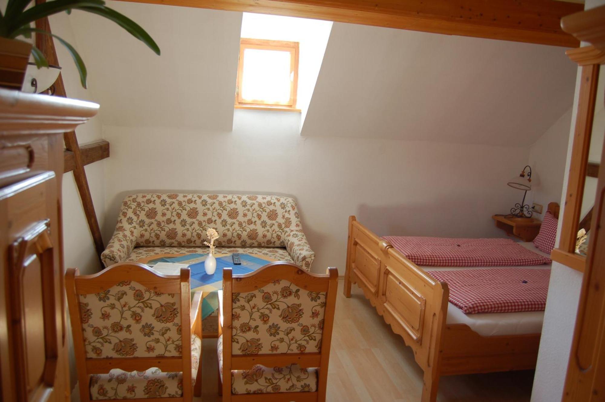 Berggasthaus & Pension Schoene Aussicht Klingenthal Zewnętrze zdjęcie