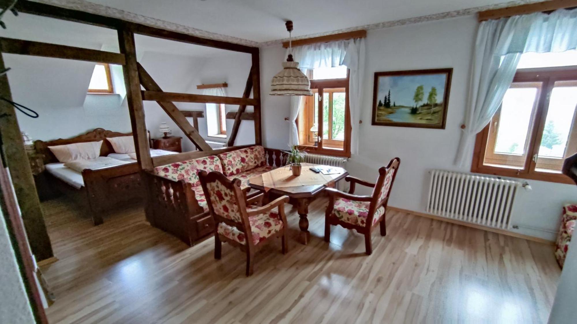 Berggasthaus & Pension Schoene Aussicht Klingenthal Zewnętrze zdjęcie