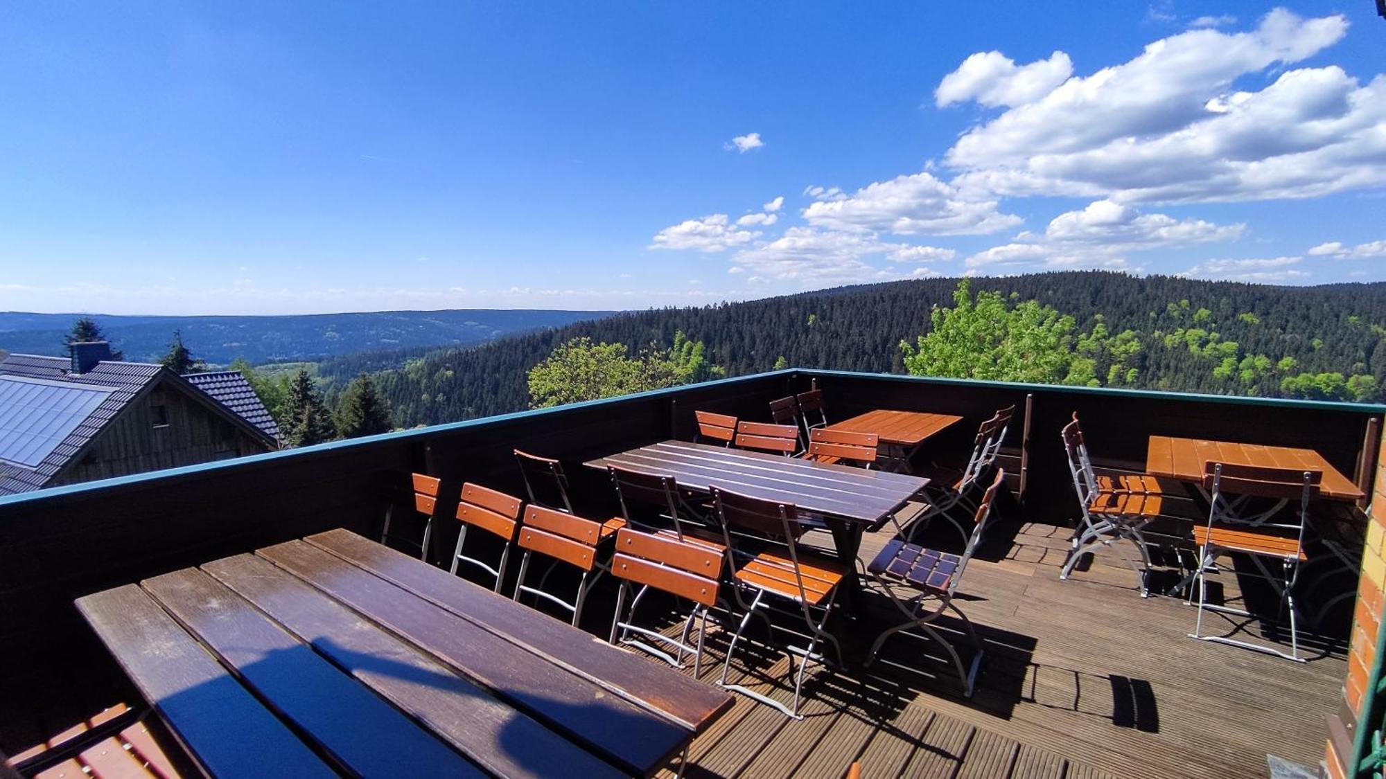 Berggasthaus & Pension Schoene Aussicht Klingenthal Zewnętrze zdjęcie